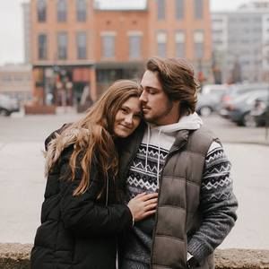 Meet your Posher, Caitlyn